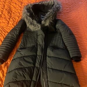 Green Noize Women's Small Puffer Jacket with Faux Fur Hood